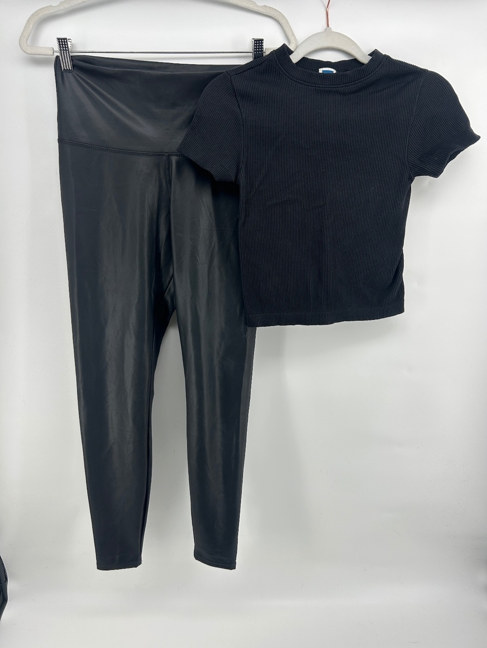 Black 2 Piece Outfit M Old Navy Ribbed Top Faux Leather Leggings Going Out